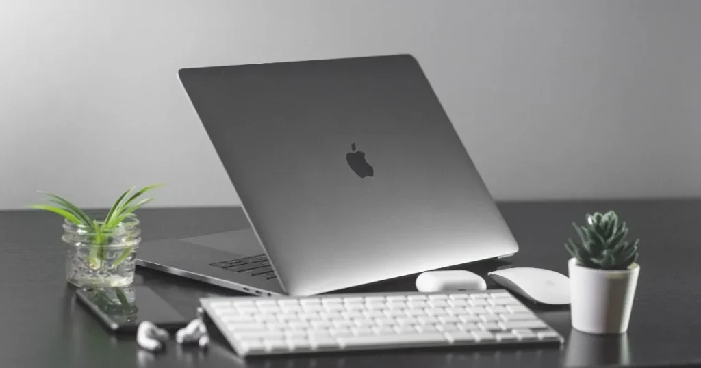 Premium Laptops (PKR 200,000 – 350,000)
